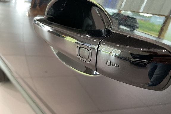 Volvo XC70 16 of 27