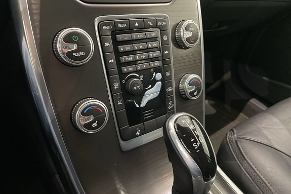 Volvo XC70 24 of 27