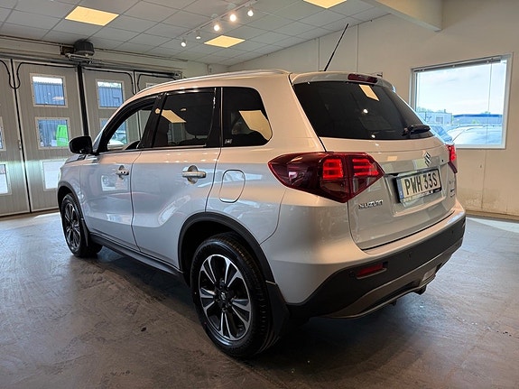 Suzuki Vitara 3 of 5
