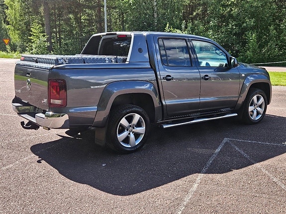 Volkswagen Amarok 3 of 5
