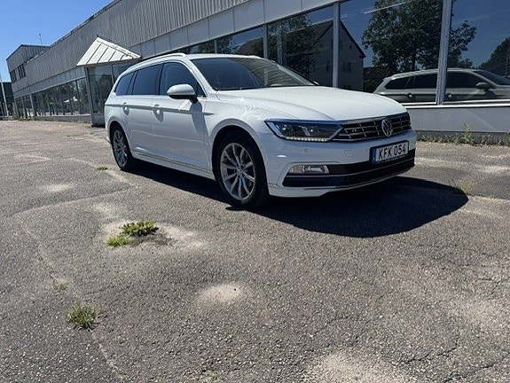 Volkswagen Passat 3 of 5