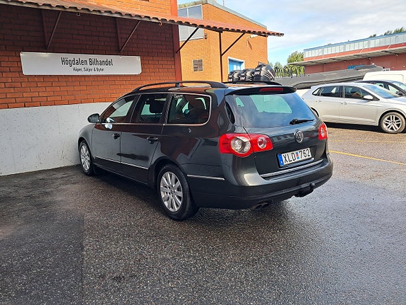 Volkswagen Passat 7 of 15