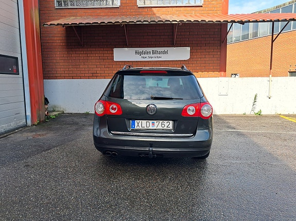 Volkswagen Passat 6 of 15