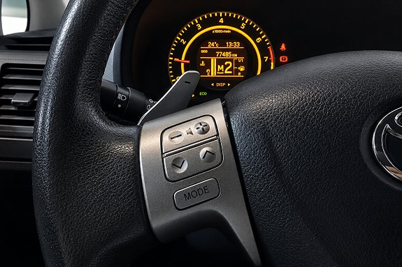 Toyota Auris 15 of 21