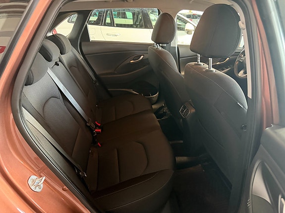 Hyundai i30 10 of 22