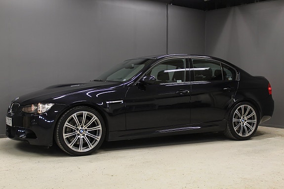 BMW M3 2 of 5