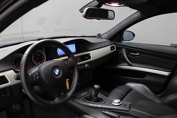 BMW M3 8 of 13