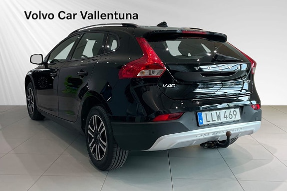 Volvo V40 Cross Country 4 of 5