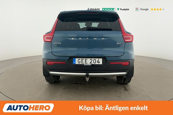 Volvo XC40 4 of 5