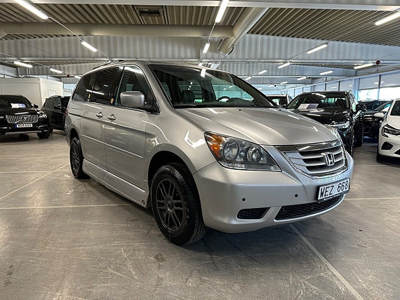 Honda Odyssey 2 of 5