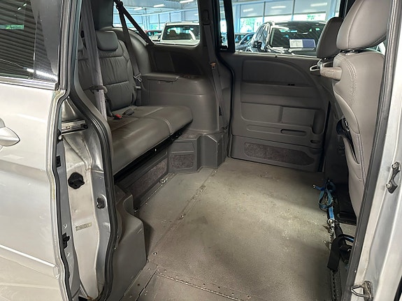 Honda Odyssey 8 of 15