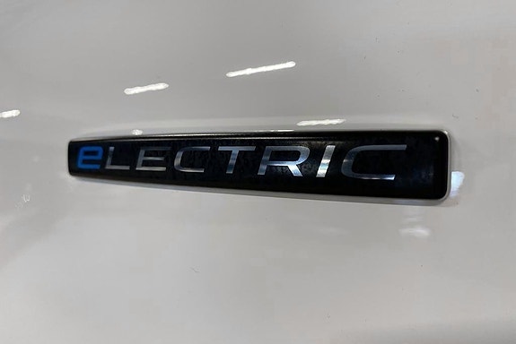 Mercedes-Benz eCitan 18 of 18