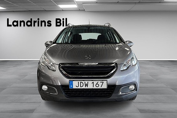 Peugeot 2008 2 of 5