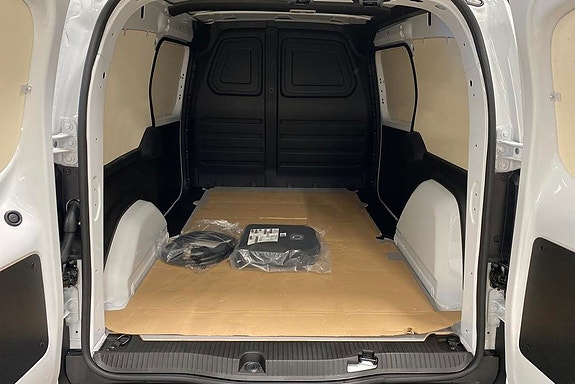 Mercedes-Benz eCitan 14 of 18