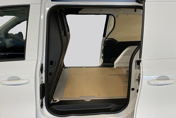 Mercedes-Benz eCitan 16 of 18