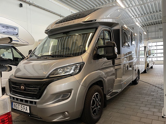 Adria Matrix Supreme 670SL 3 of 15