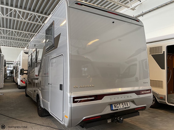 Adria Matrix Supreme 670SL 2 of 15