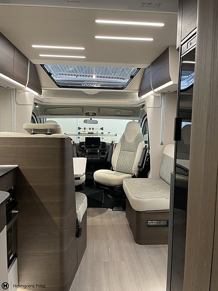 Adria Matrix Supreme 670SL 14 of 15