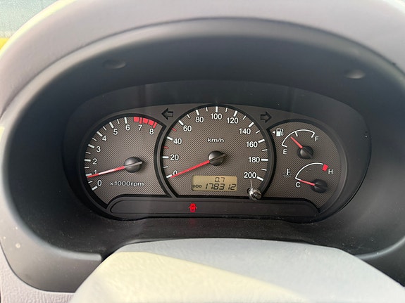 Hyundai Accent 11 of 17