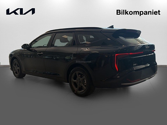 Kia K4 6 of 14