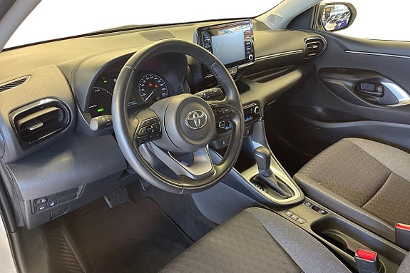 Toyota Yaris 13 of 20