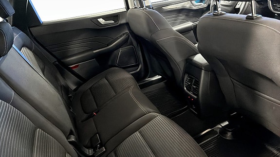 Ford Kuga 5 of 5