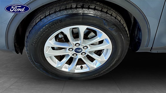 Ford Kuga 9 of 9