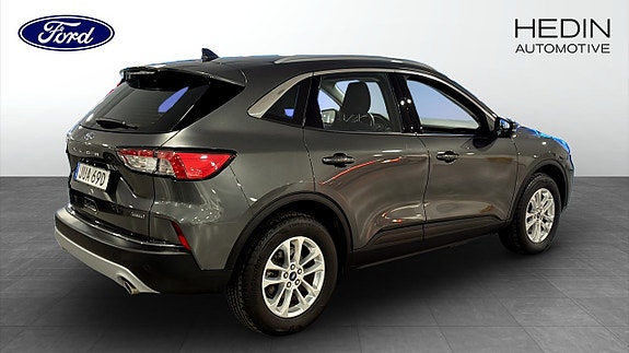 Ford Kuga 2 of 5