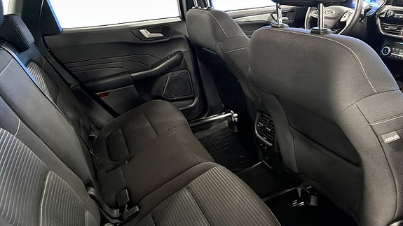 Ford Kuga 5 of 5