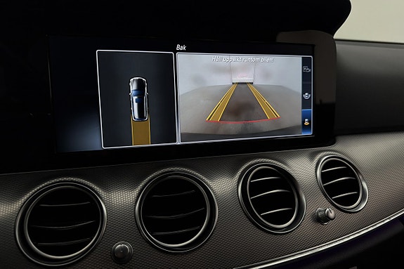 Mercedes-Benz E220 15 of 30