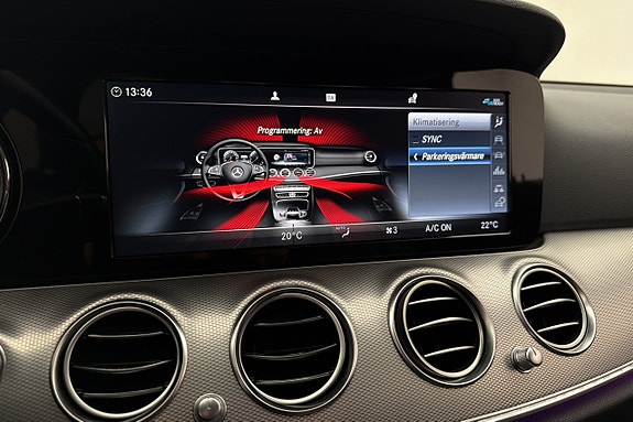 Mercedes-Benz E220 19 of 30
