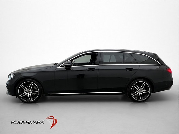 Mercedes-Benz E220 4 of 5