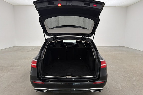 Mercedes-Benz E220 30 of 30