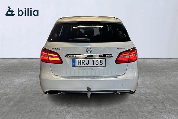 Mercedes-Benz B220 16 of 25