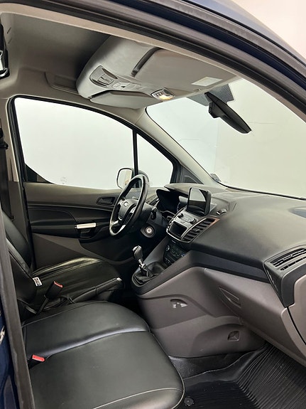 Ford Transit Connect 11 of 12