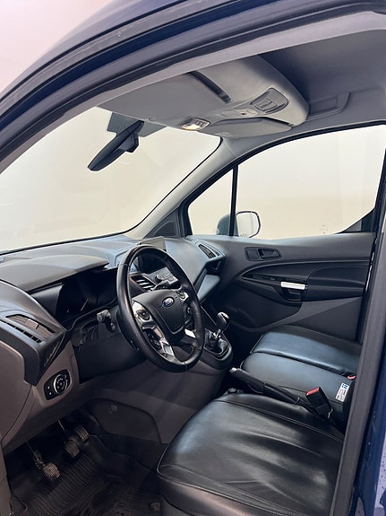 Ford Transit Connect 7 of 12