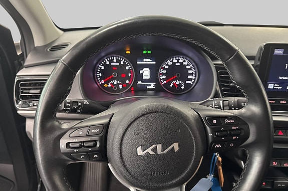Kia Rio 9 of 18
