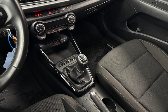 Kia Rio 12 of 18