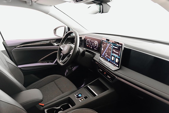 Volkswagen Tiguan 6 of 8
