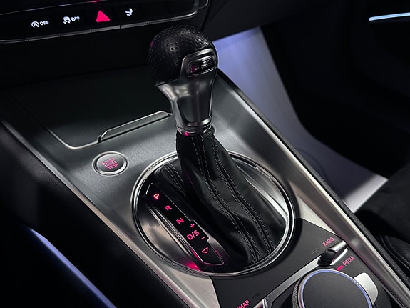 Audi TT 19 of 26