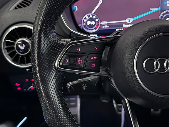 Audi TT 21 of 26