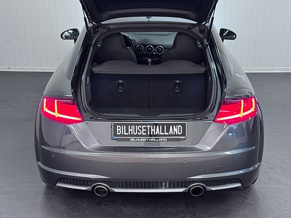 Audi TT 9 of 26