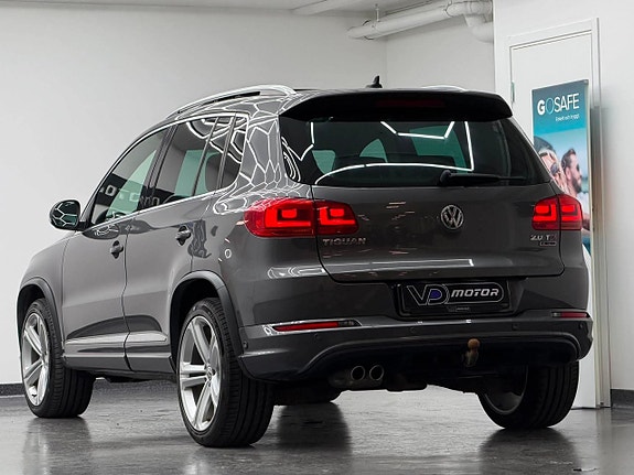 Volkswagen Tiguan 3 of 5