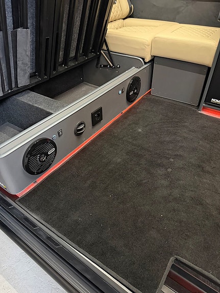 Mercedes-Benz Sprinter 317 25 of 30