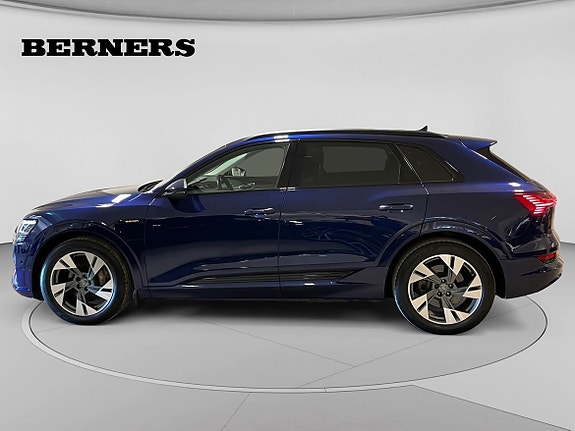 Audi e-tron 2 of 16