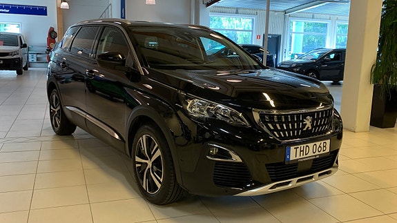 Peugeot 5008 4 of 5