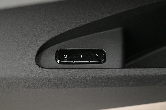 Polestar 2 10 of 27