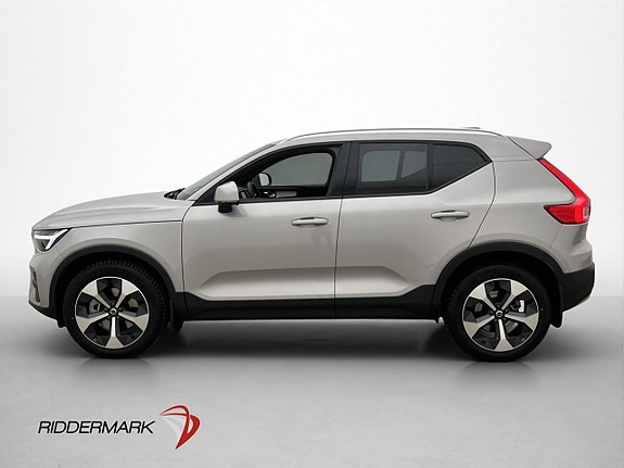 Volvo XC40 4 of 5