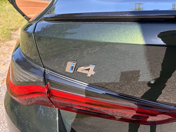 BMW i4 15 of 18