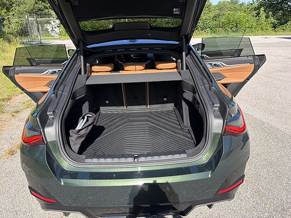 BMW i4 5 of 18